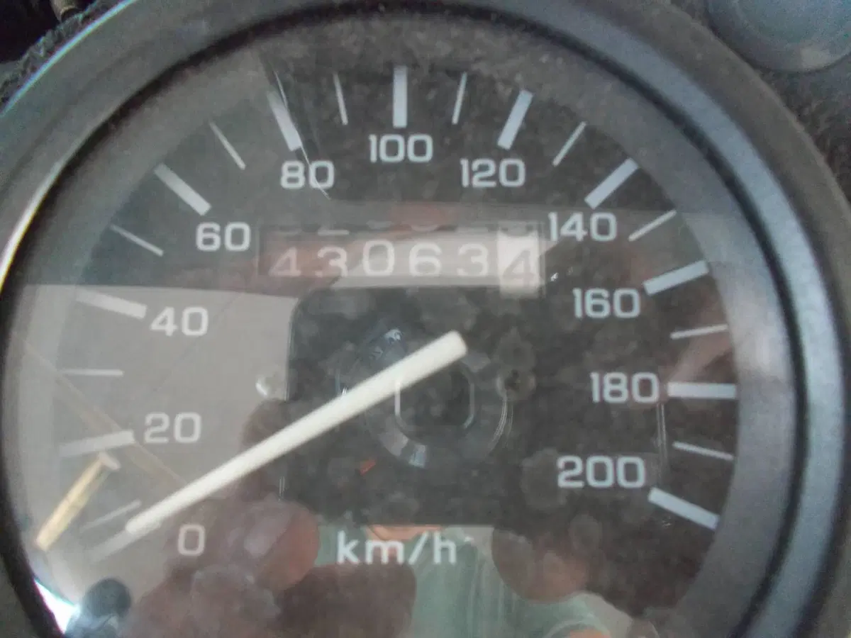 Honda AFRICA TWIN 750  (6)