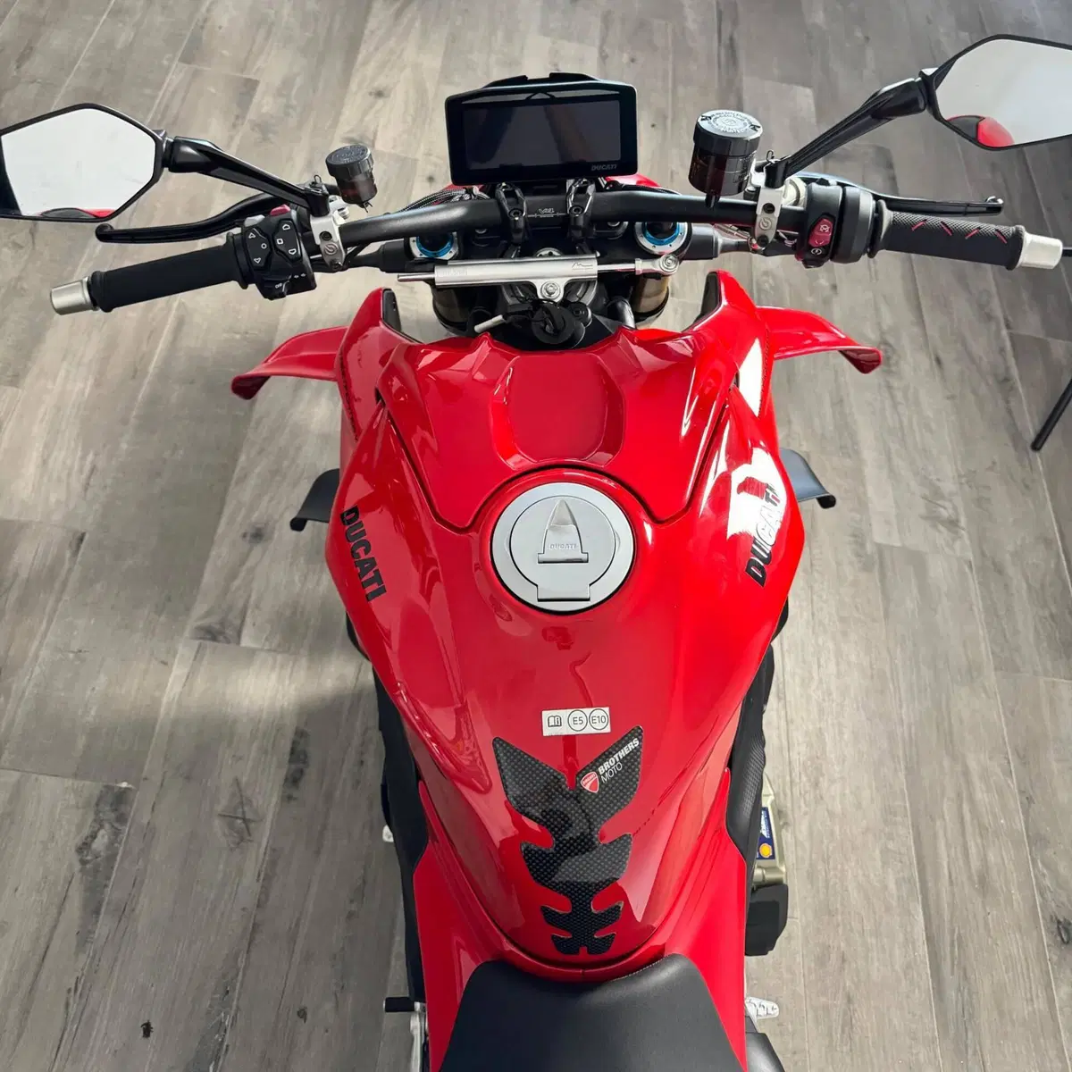 Ducati Streetfighter V4 S (2025 - 26) (15)