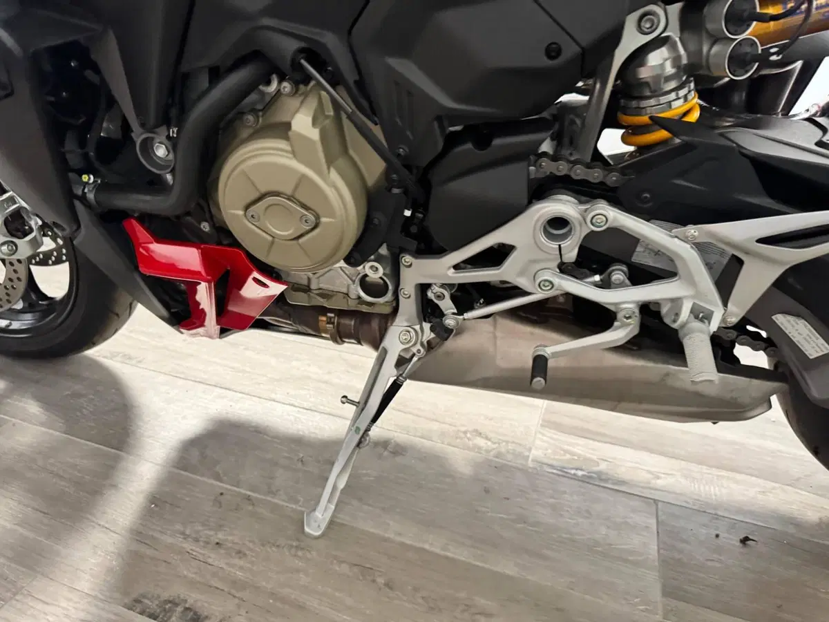Ducati Streetfighter V4 S (2025 - 26) (16)