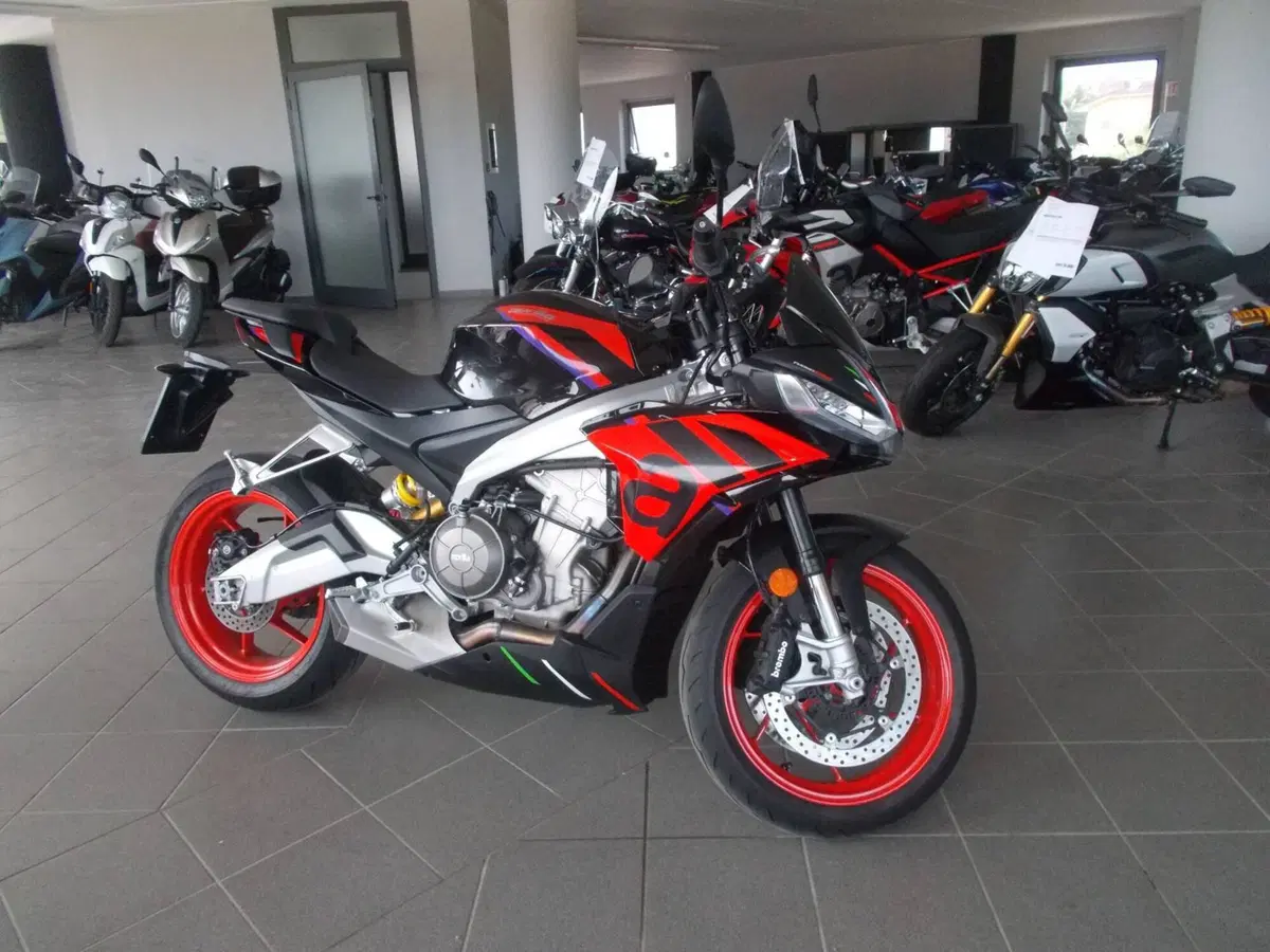 Aprilia Tuono 660 Factory (2022 - 24)