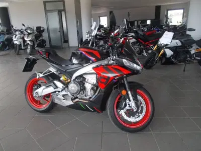Aprilia Tuono 660 Factory (2022 - 24) usata