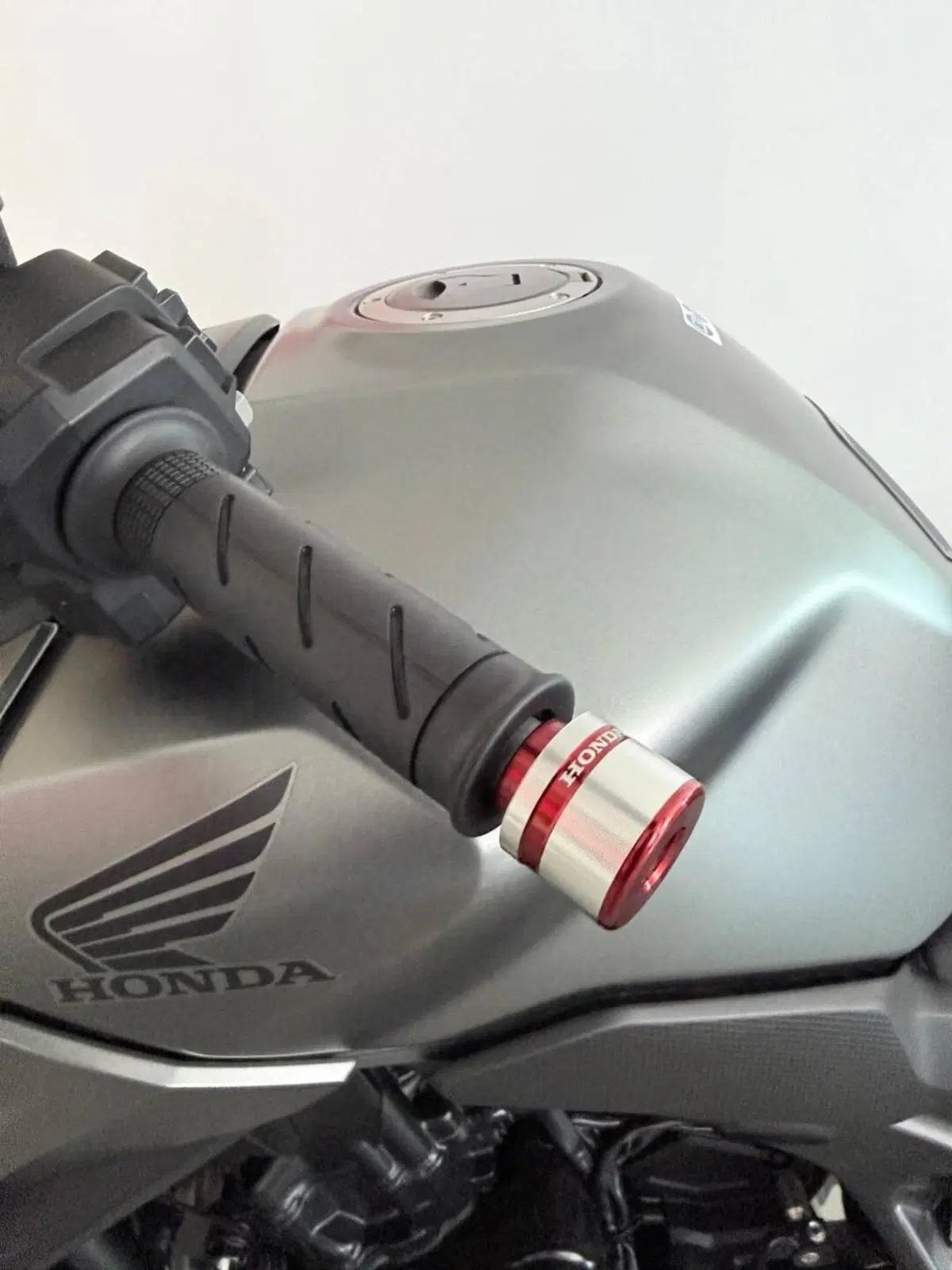 Honda CB 750 Hornet (2023 - 24) (2)