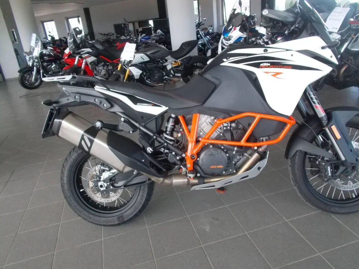 KTM 1090 Adventure R (2017 - 19) (2)