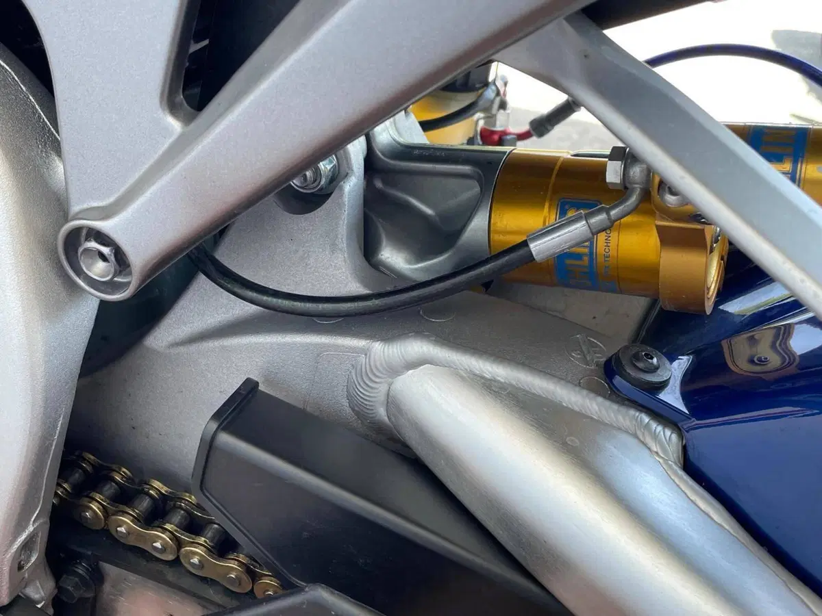 Honda CBR 1000 RR Fireblade (2012 - 16) (7)
