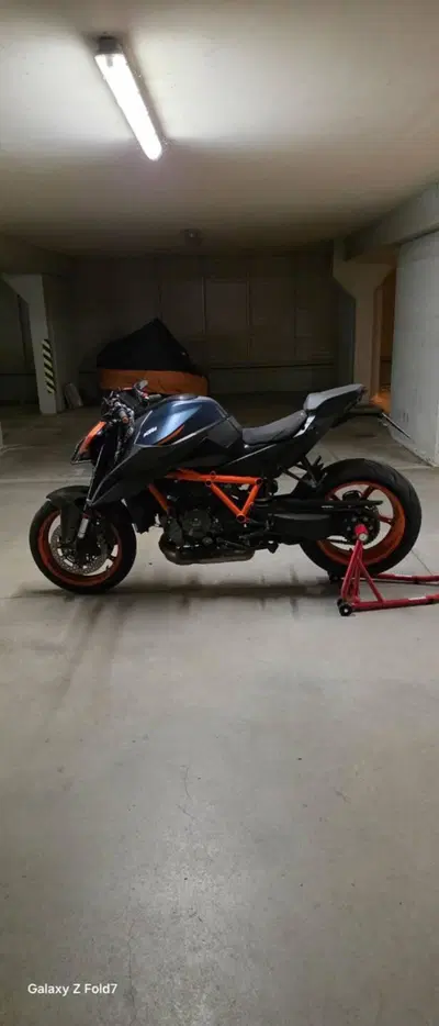 KTM 1290 Super Duke R (2022 - 23) usata