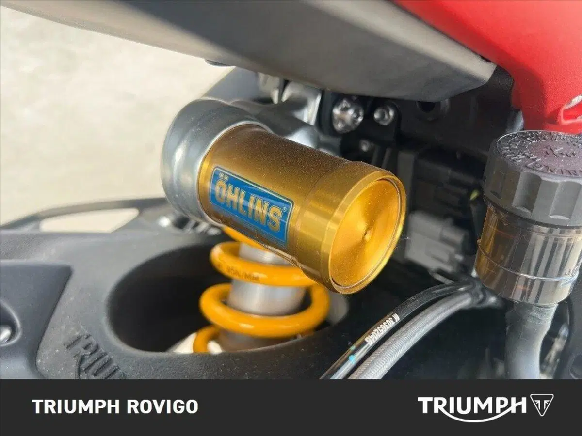 Triumph Street Triple 765 RX (2026) (2)