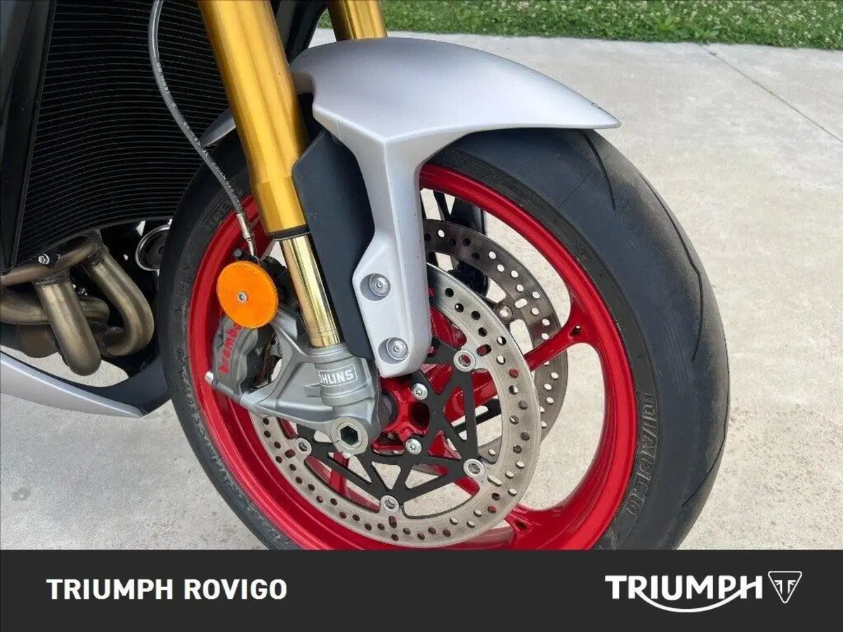 Triumph Street Triple 765 RX (2026) (5)