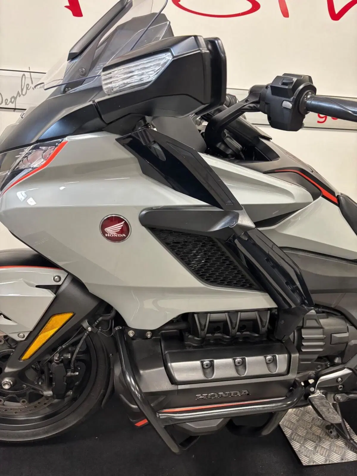 Honda GL 1800 Gold Wing DCT (2021 - 24) (4)