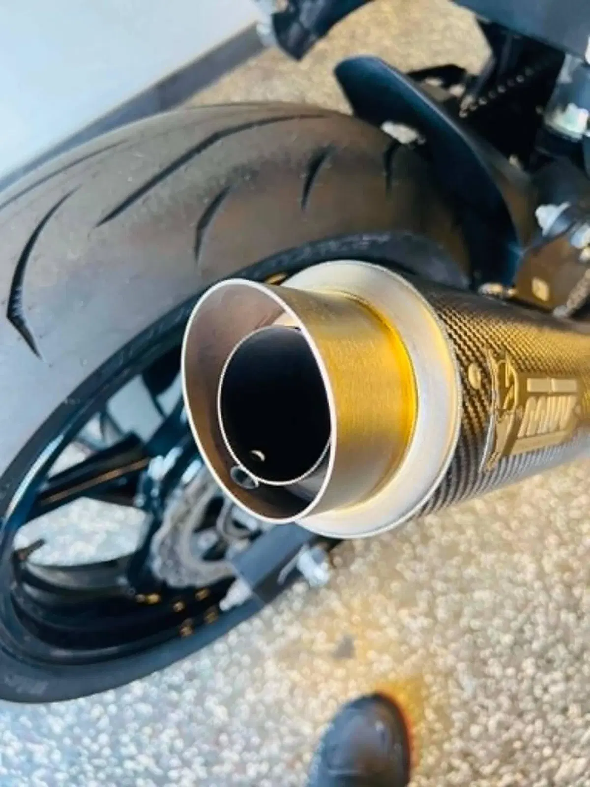 Kawasaki Z 400 (2023) (6)