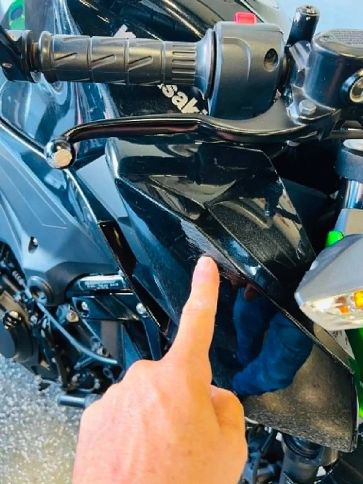 Kawasaki Z 400 (2023) (17)