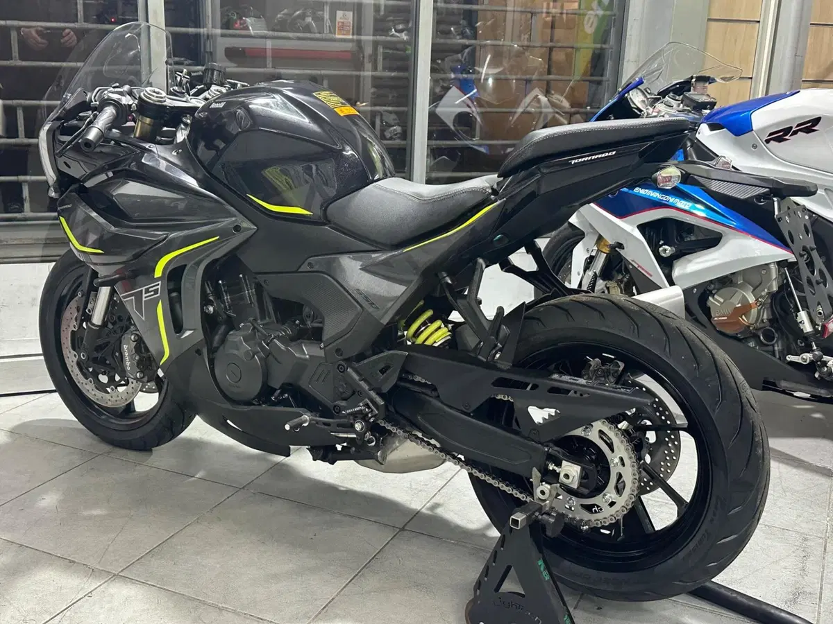 Benelli Tornado 550 (2025 - 26) (6)