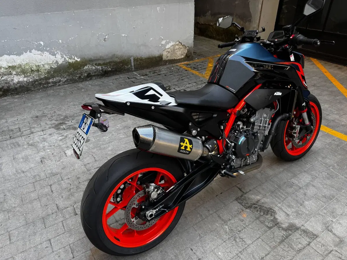 KTM 890 Duke R (2022 - 23) (3)