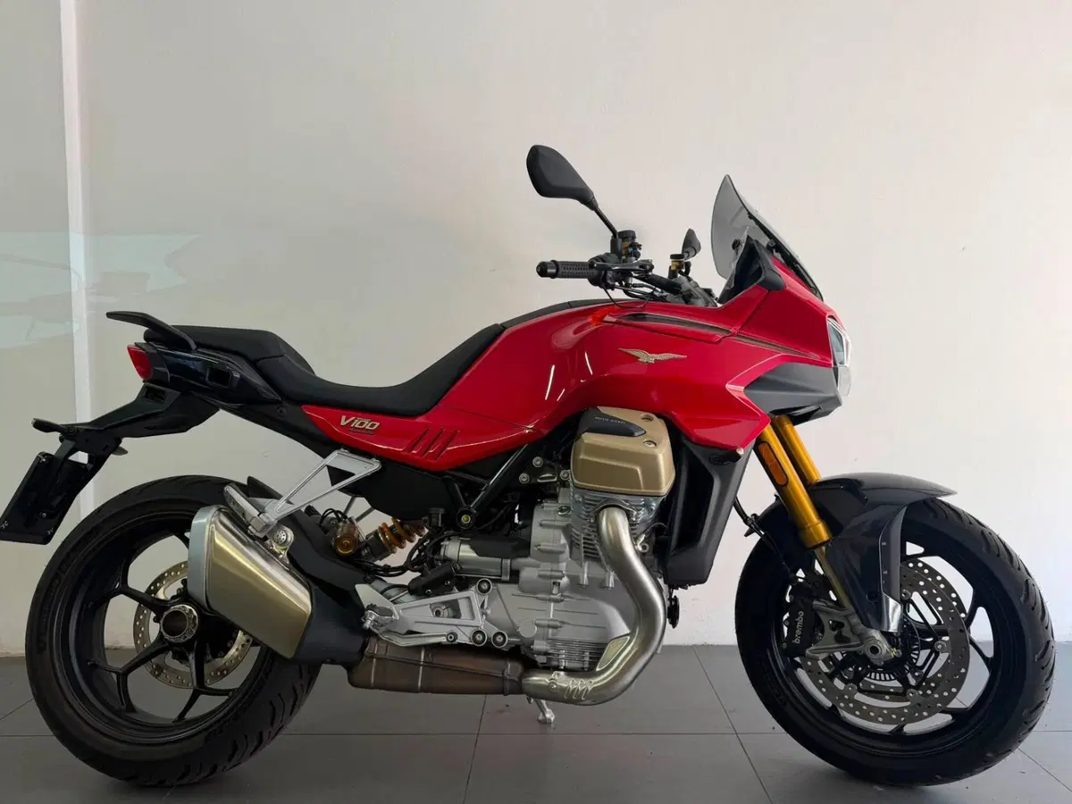 Moto Guzzi V100 Mandello Wind Tunnel (2025 - 26)