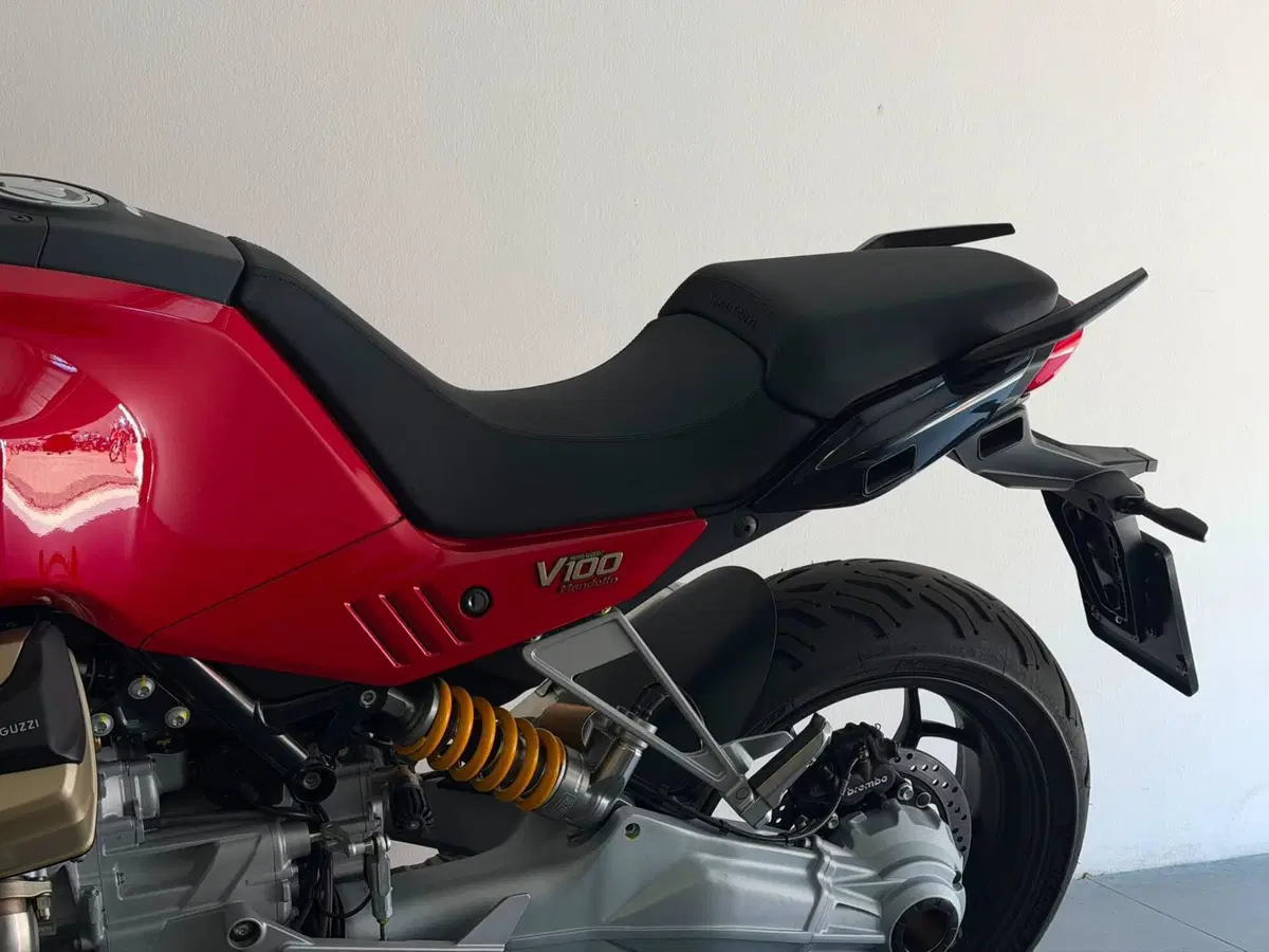 Moto Guzzi V100 Mandello Wind Tunnel (2025 - 26) (7)
