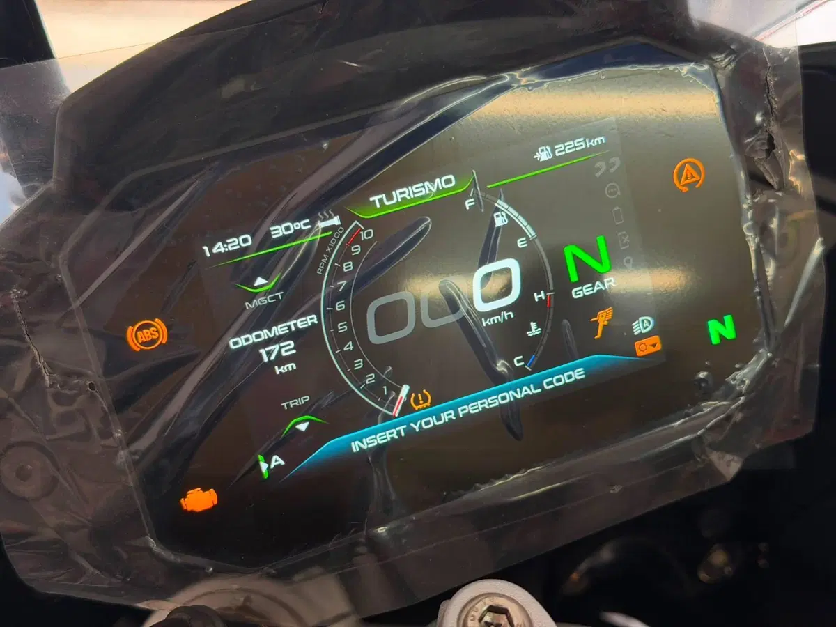 Moto Guzzi V100 Mandello Wind Tunnel (2025 - 26) (9)