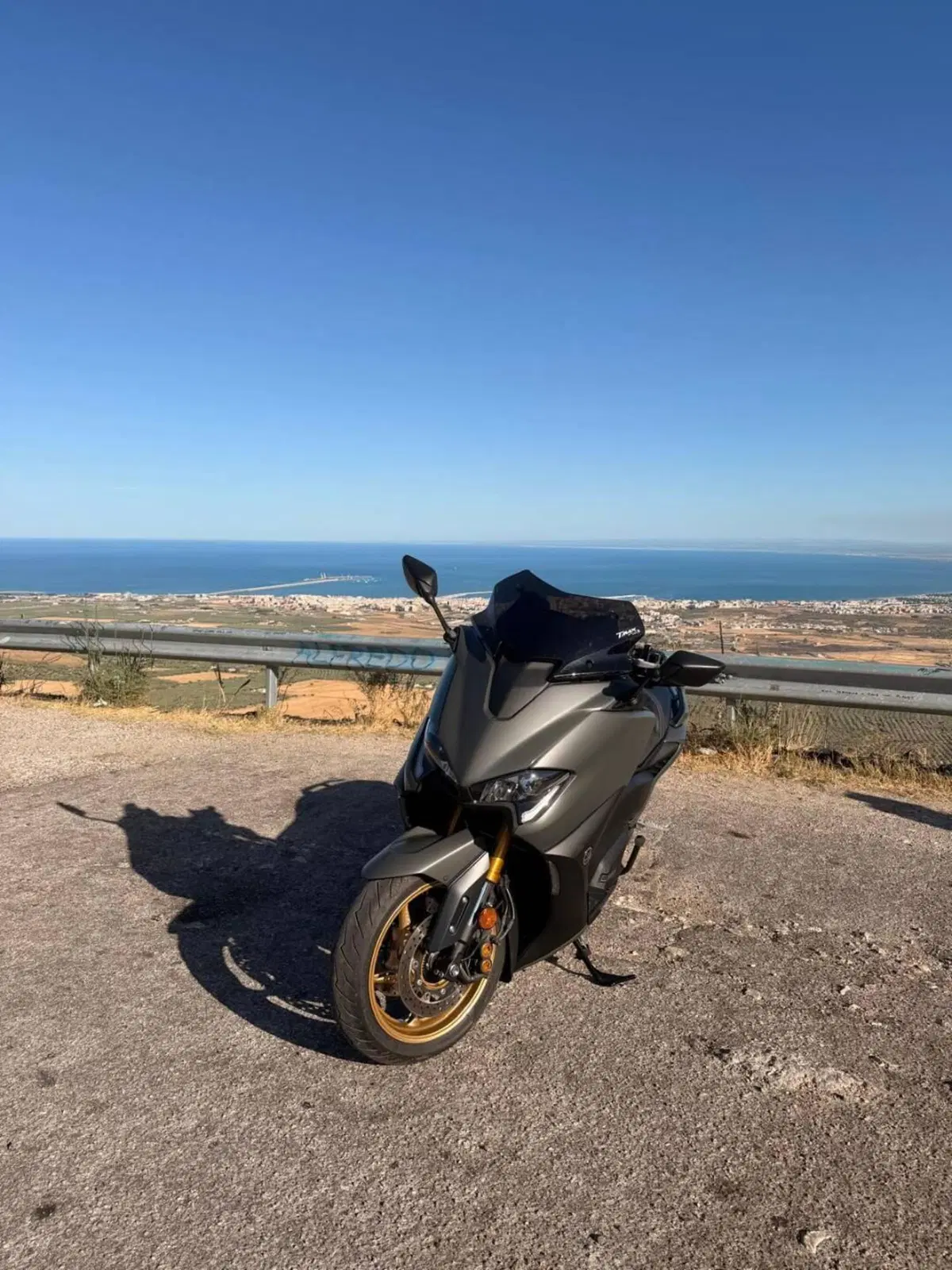 Yamaha T-Max 560 Tech Max (2021)