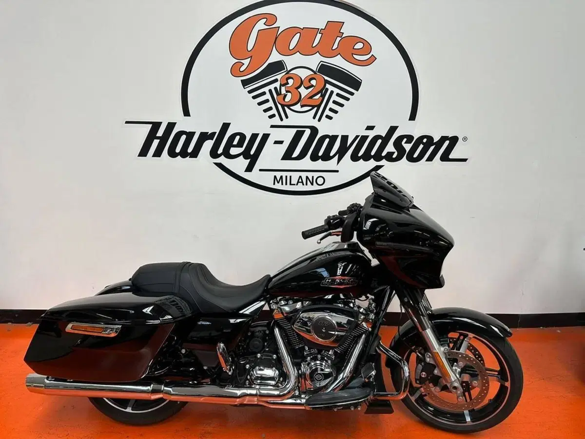 Harley-Davidson Street Glide (2024 - 26)