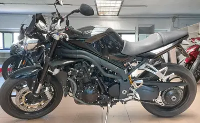 Triumph Speed Triple 1050 (2005 - 11) usata