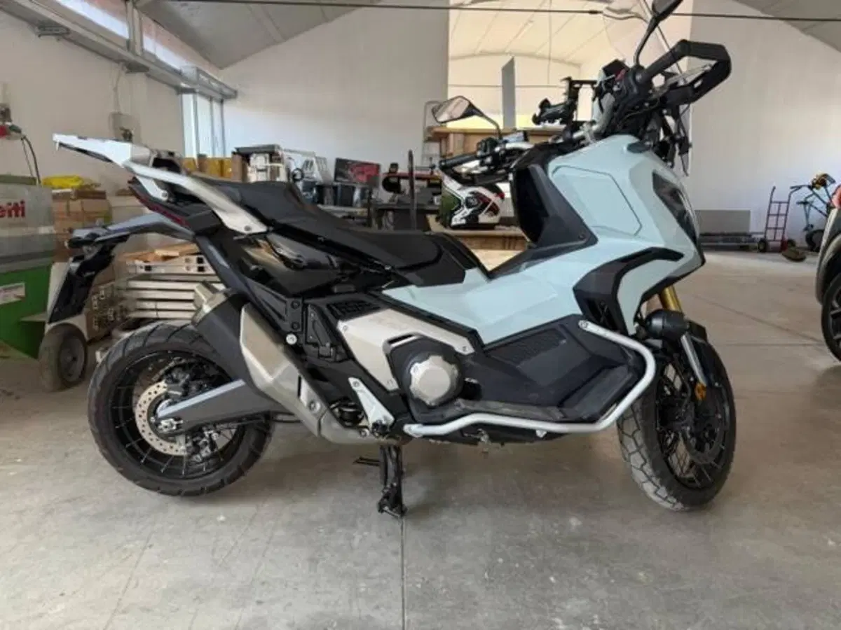 Honda X-ADV 750 DCT Adventure (2021 - 24) (3)