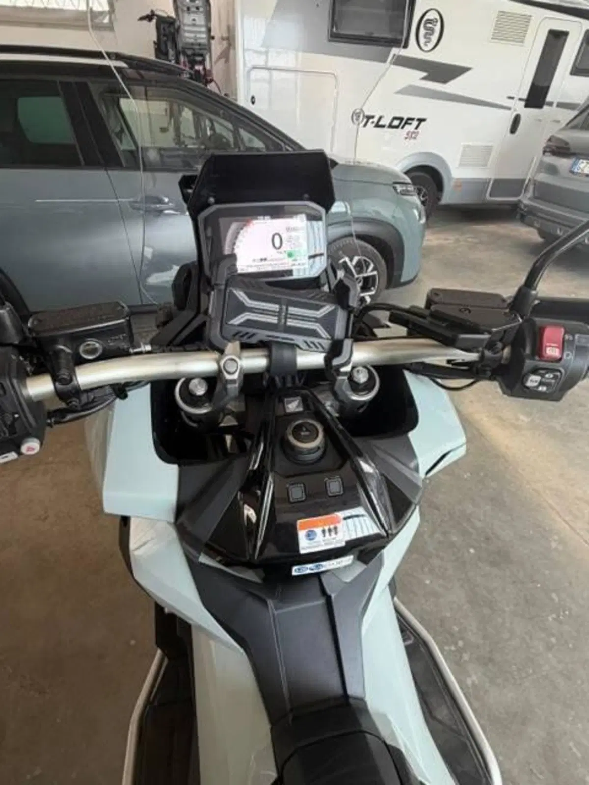 Honda X-ADV 750 DCT Adventure (2021 - 24) (5)