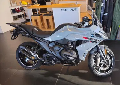 Bmw R 1300 RS (2026) nuova