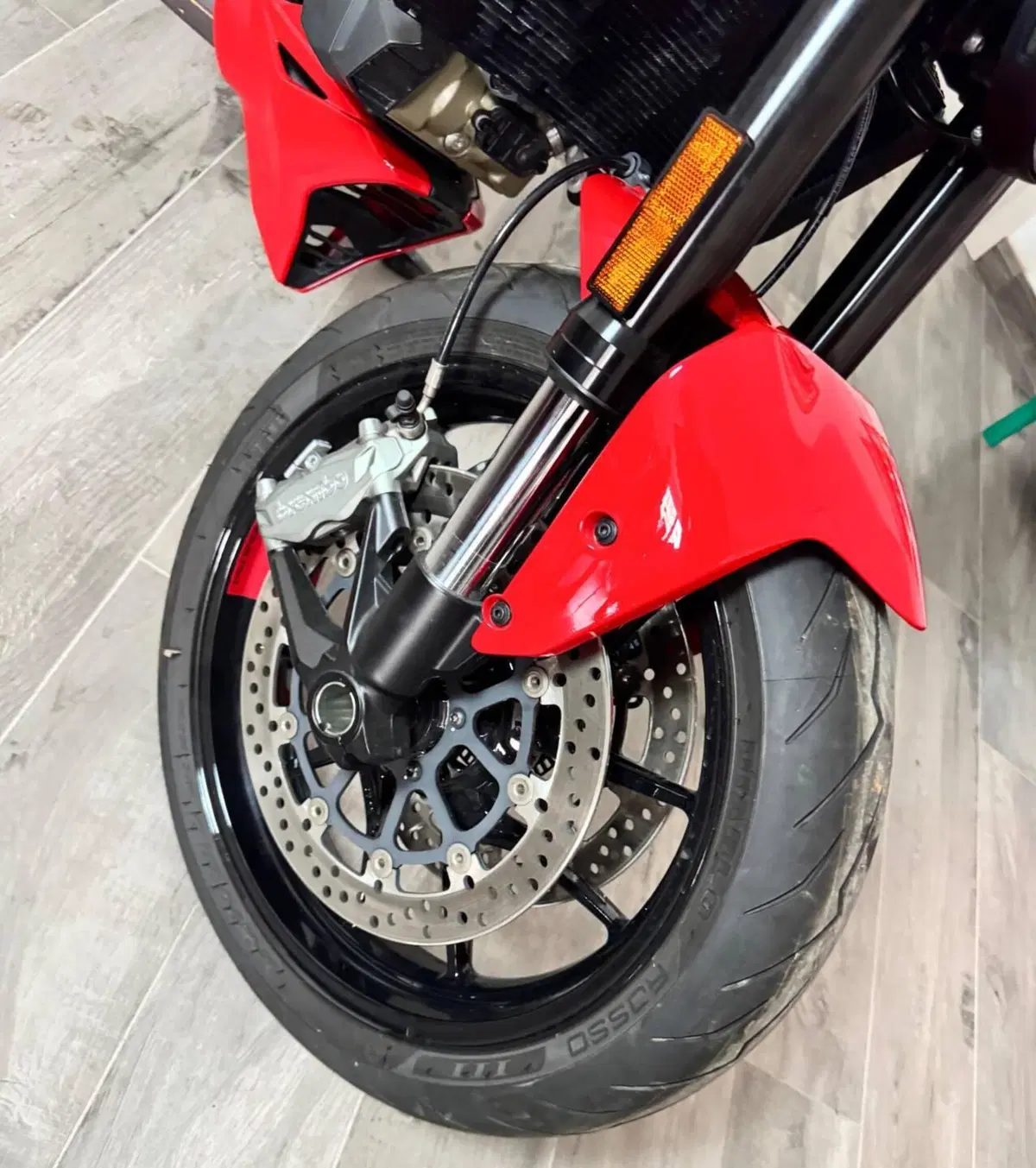 Ducati Monster 937 + (2021 - 25) (10)