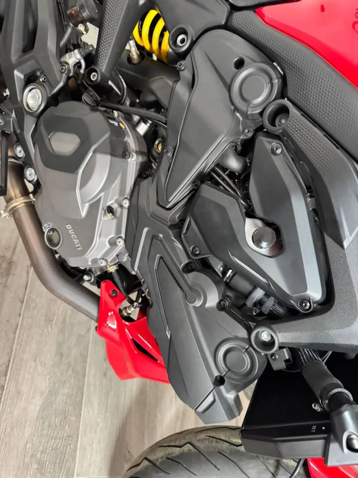 Ducati Monster 937 + (2021 - 25) (11)