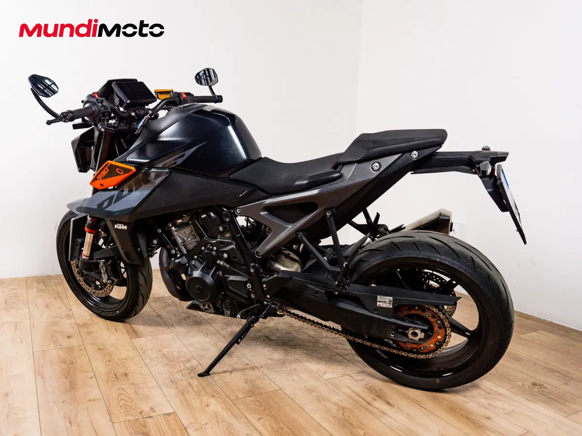 KTM 990 Duke (2024 - 26) (7)