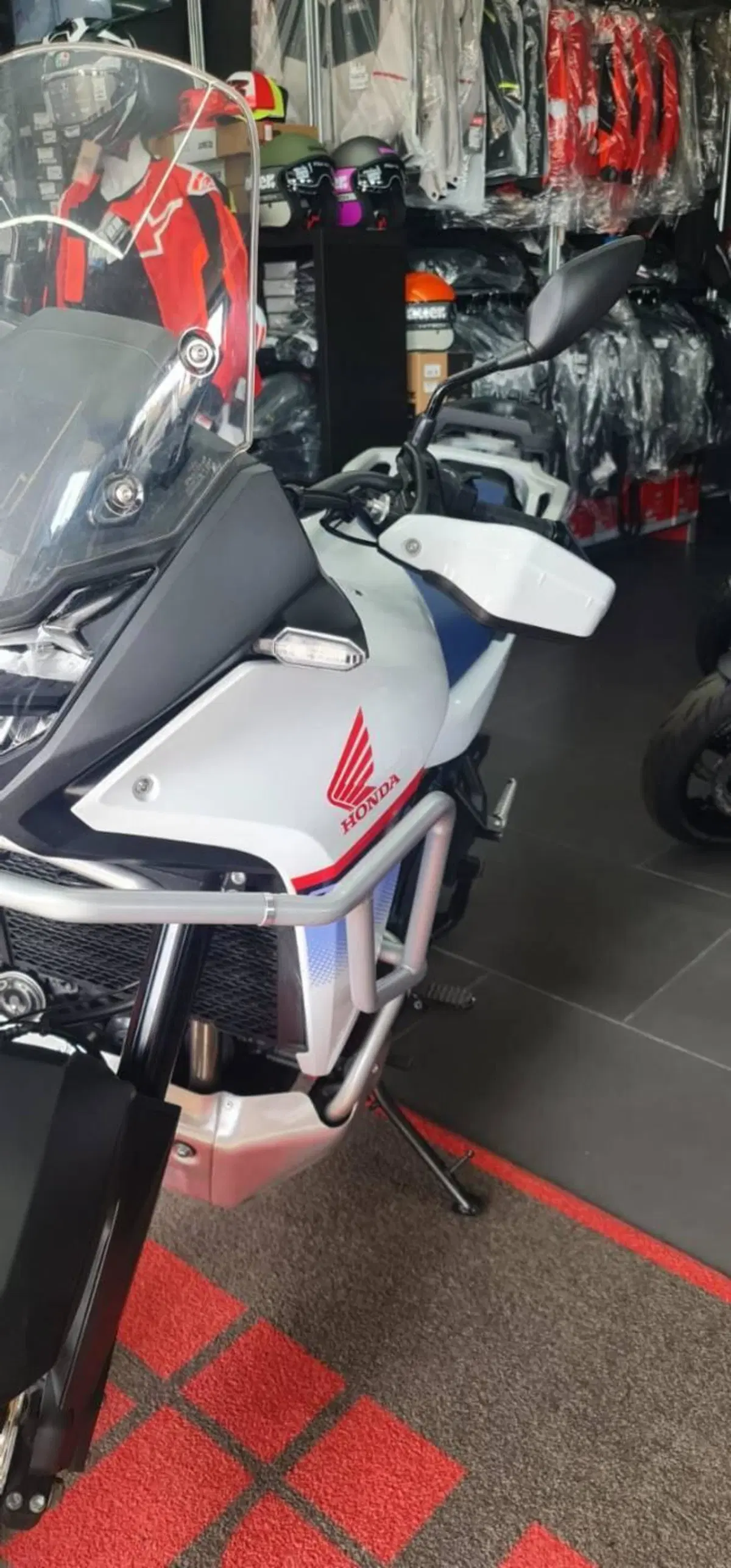 Honda Transalp XL750 (2023 - 24) (7)