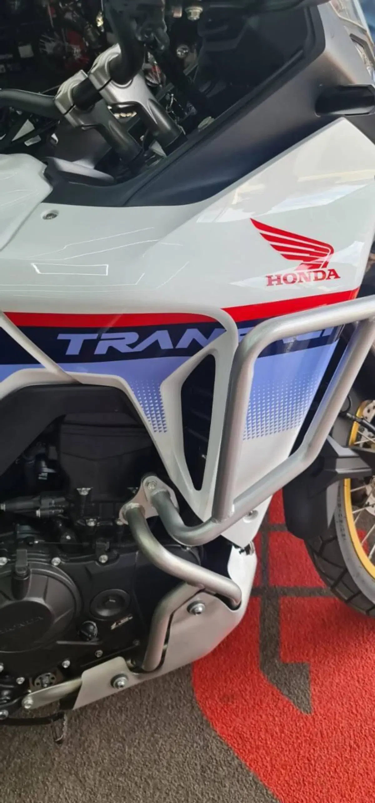 Honda Transalp XL750 (2023 - 24) (8)