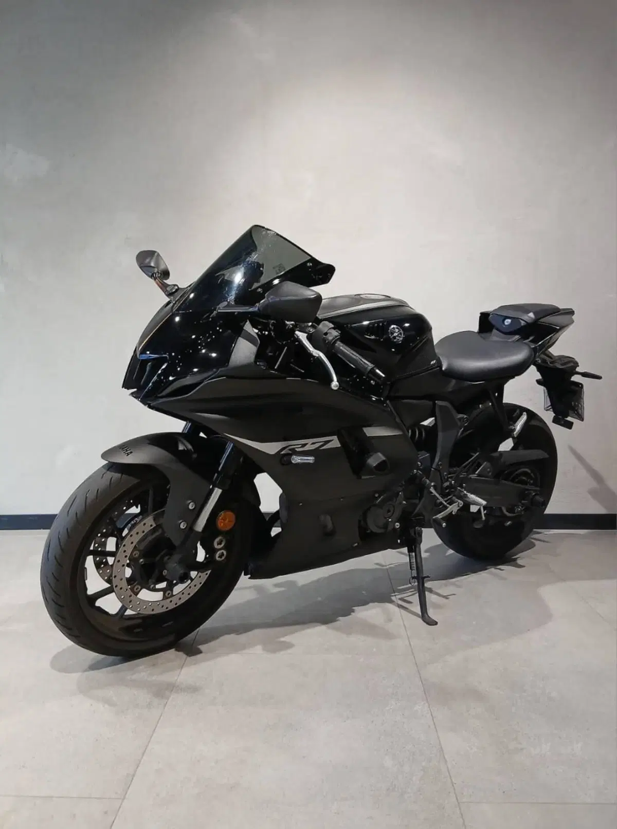 Yamaha YZF R7 (2021 - 25) (4)