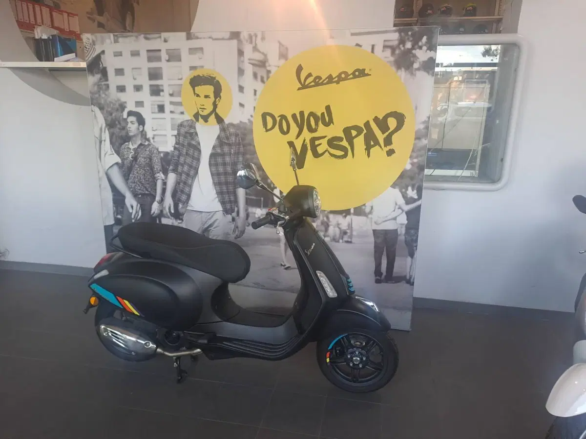 Vespa Primavera 150 S (2023 - 25) (2)
