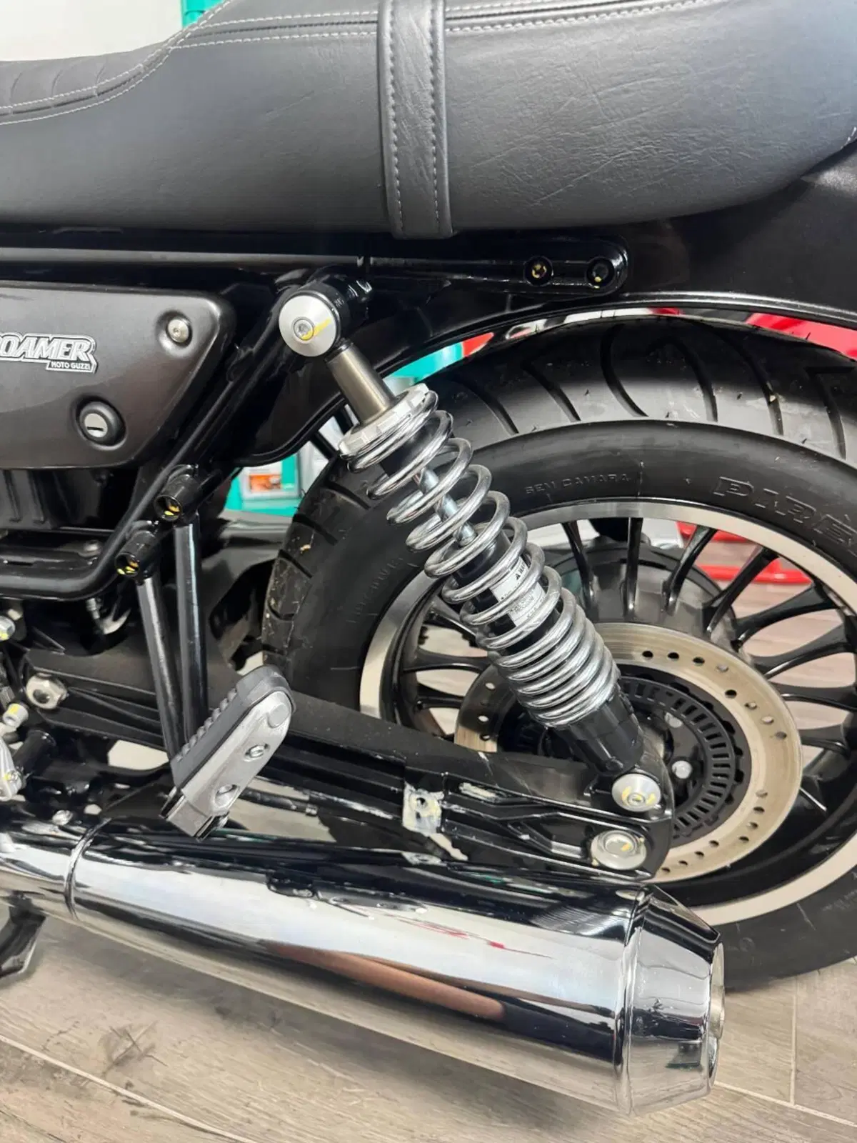 Moto Guzzi V9 Roamer (2018 - 20) (8)