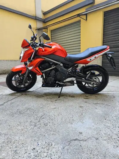 Kawasaki ER-6N (2009 - 11) usata