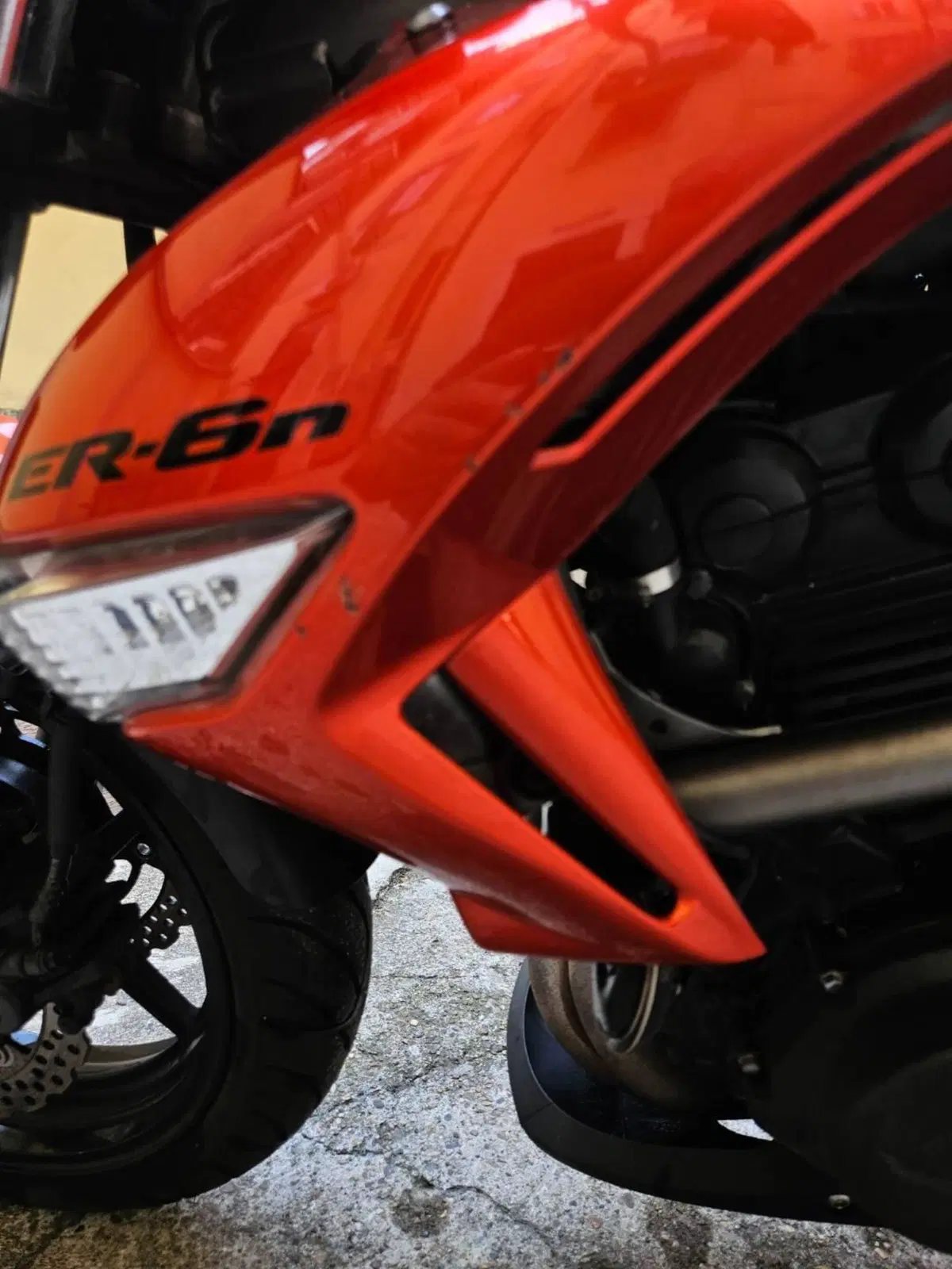 Kawasaki ER-6N (2009 - 11) (9)