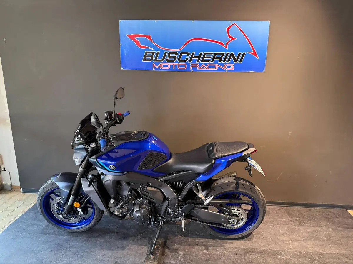 Yamaha MT-09 Y-AMT (2024 - 26) (7)