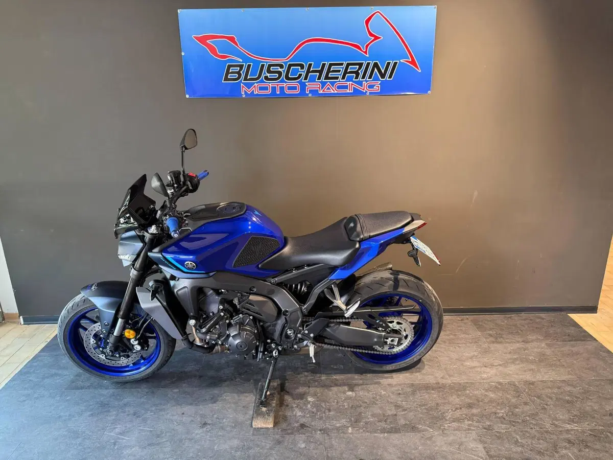 Yamaha MT-09 Y-AMT (2024 - 26) (9)