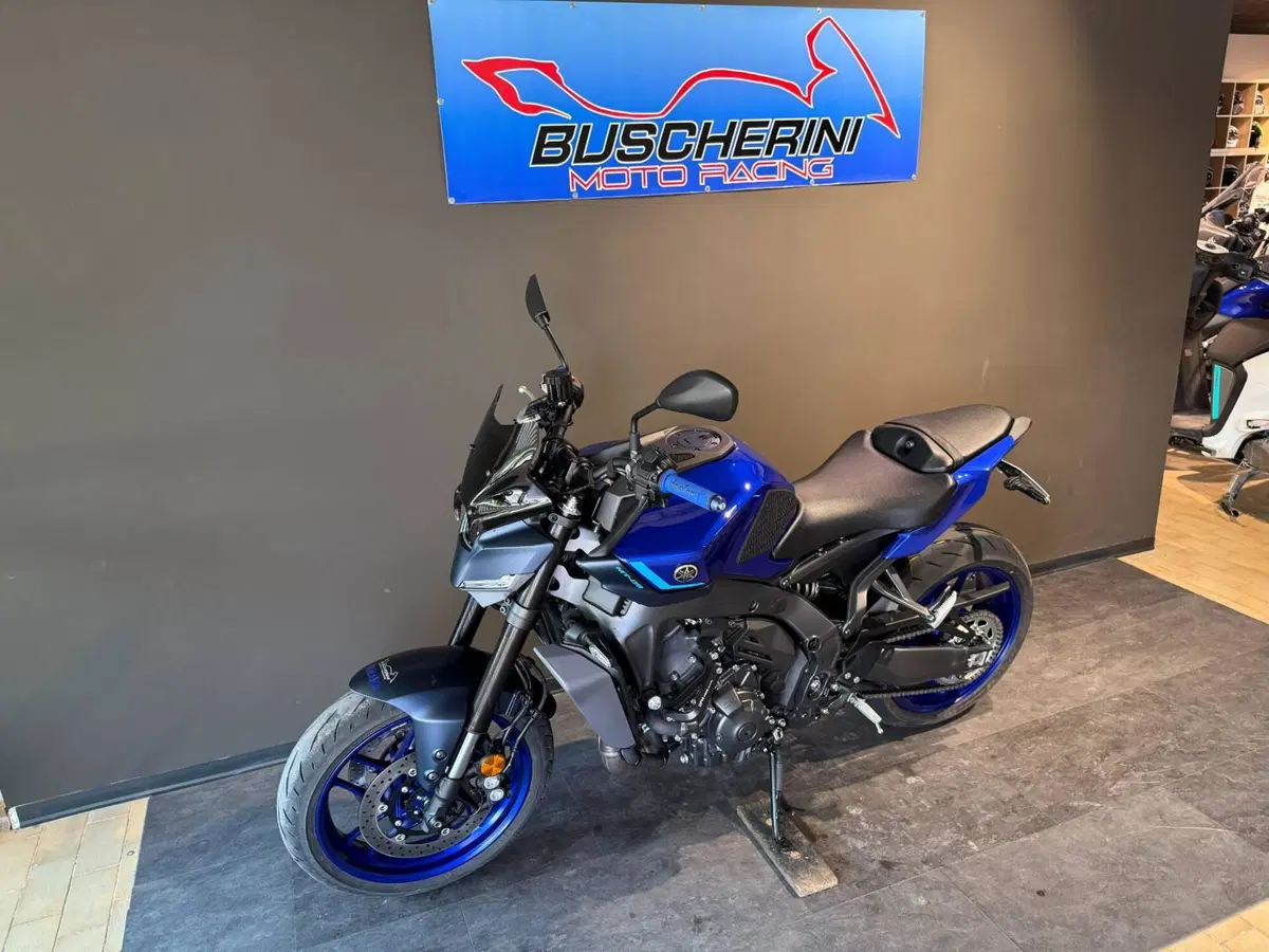 Yamaha MT-09 Y-AMT (2024 - 26) (10)