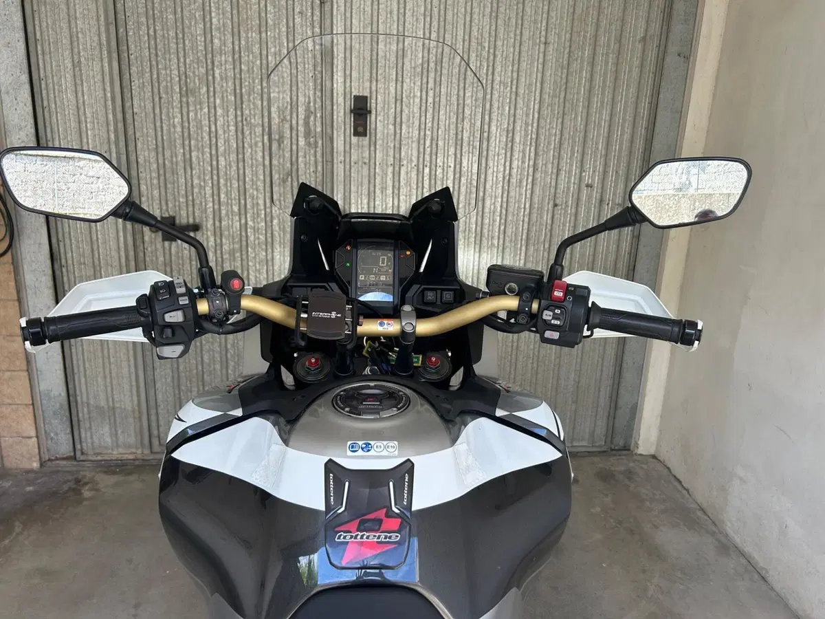 Honda Africa Twin CRF 1000L Adventure Sports DCT (2018 - 19) (6)