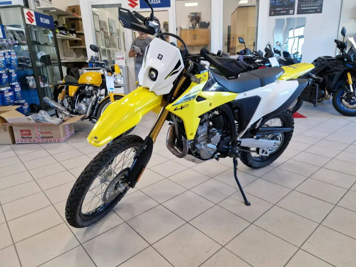 Suzuki DR-Z4S (2025 - 26)
