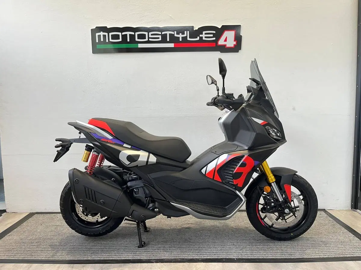 Aprilia SR GT 400 Rally Replica (2026)