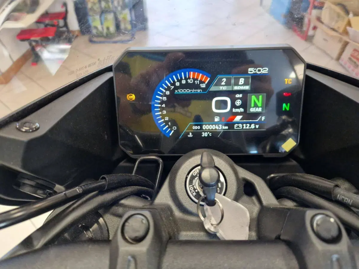 Suzuki GSX-8TT (2025 - 26) (6)
