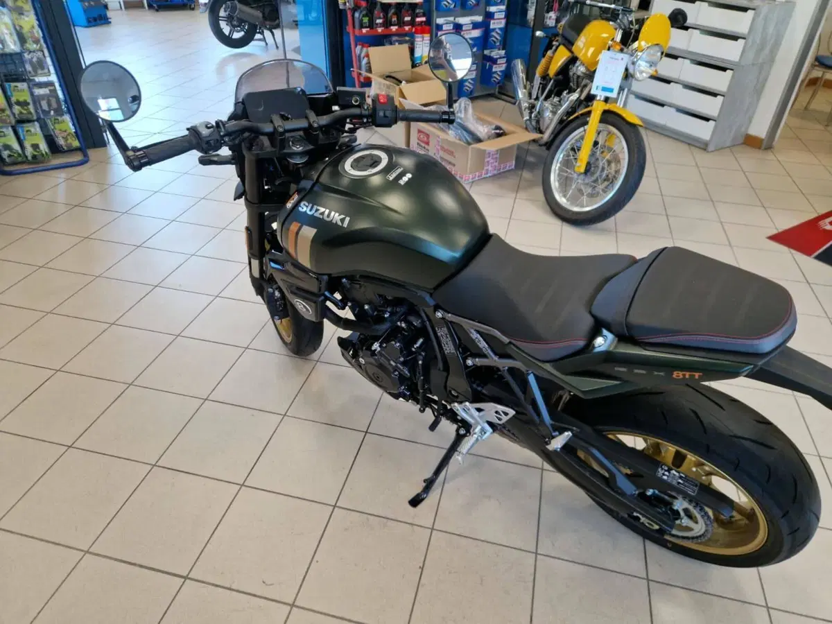 Suzuki GSX-8TT (2025 - 26) (4)