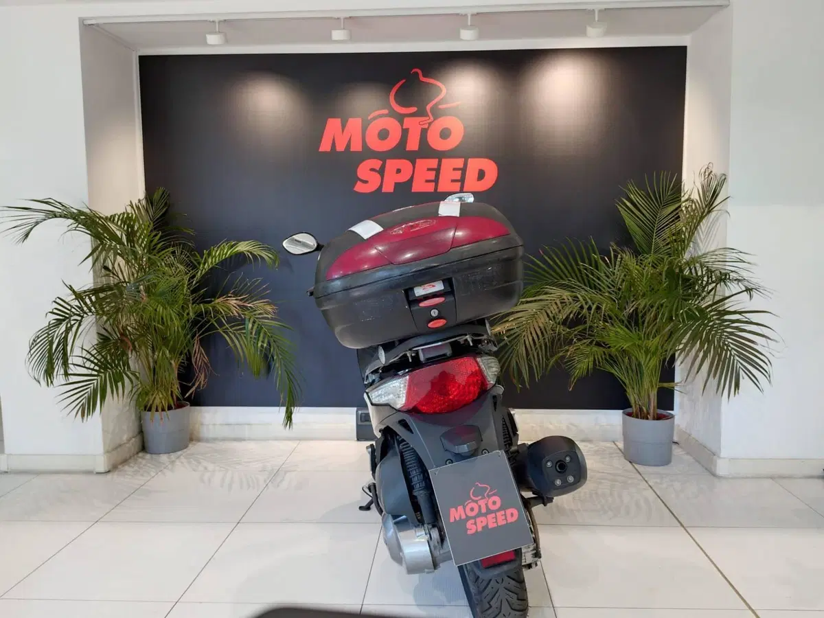 Kymco People 300i GT ABS (2016 - 20) (7)