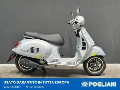 Vespa GTS 300 Super Tech (2023 - 24) usata
