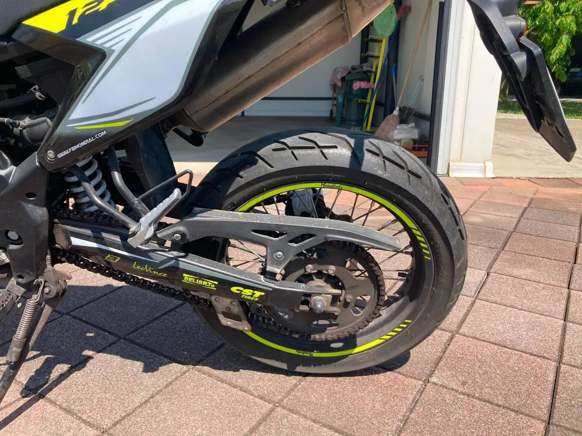 FB Mondial SMX 125 Motard (2021 - 24) (9)