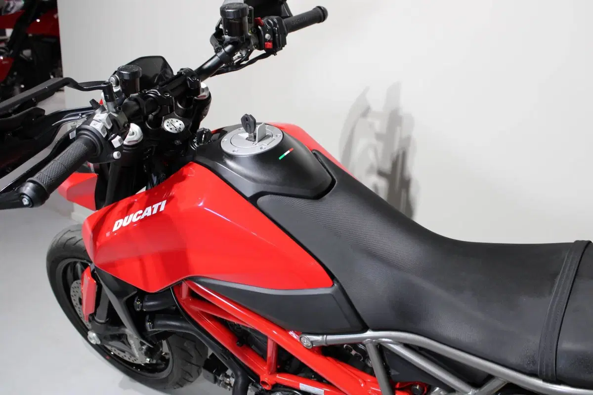 Ducati Hypermotard 950 (2022 - 25) (5)