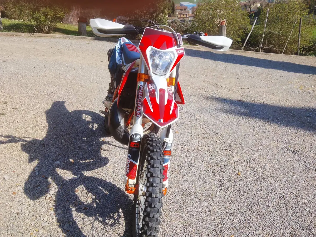 KTM 250 EXC TPI Six Days (2023) (2)