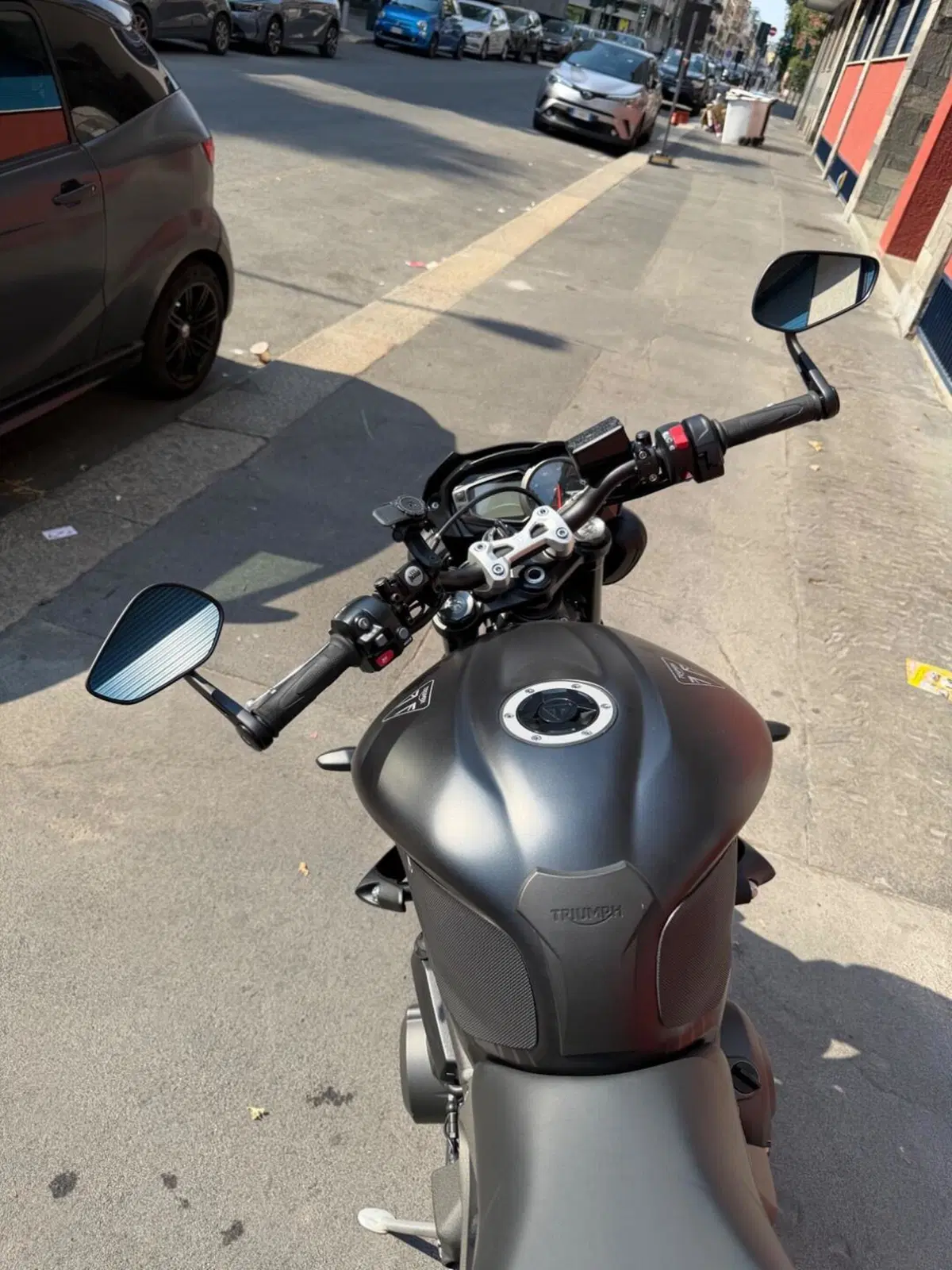 Triumph Street Triple R (2020 - 22) (4)