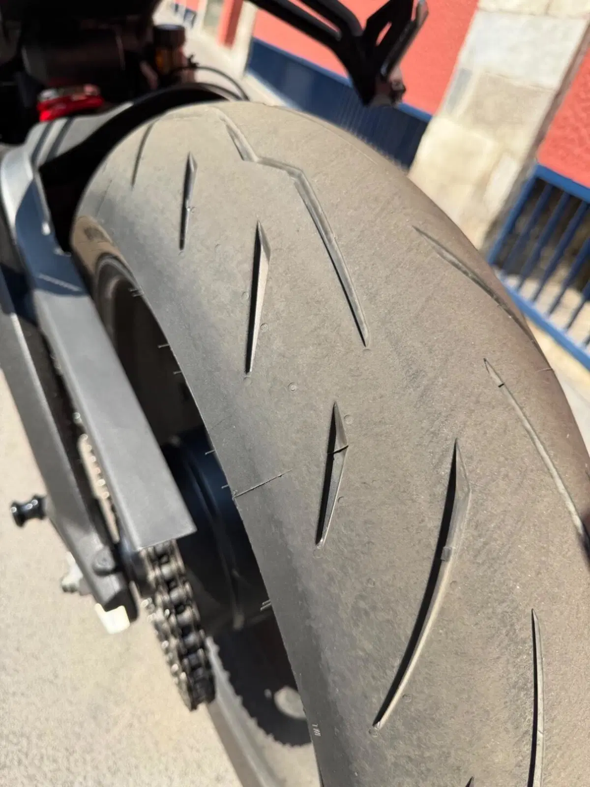 Triumph Street Triple R (2020 - 22) (10)